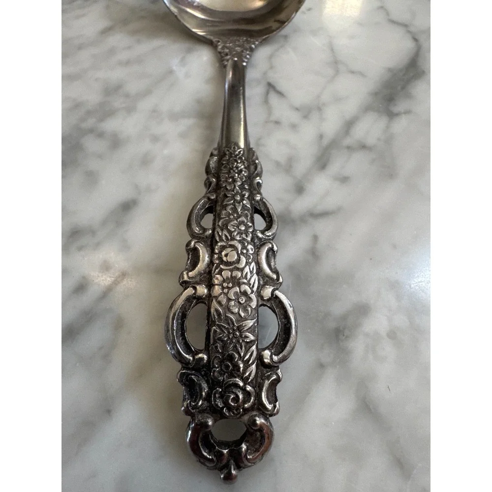 Northland Oneida King and Queens Gravy Ladle Stainless Japan Scalloped Floral